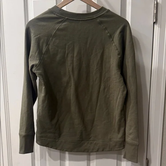 NWT Ariat Logo Sweatshirt Green Crewneck Pullover Women’s Size Small - Picture 5 of 6